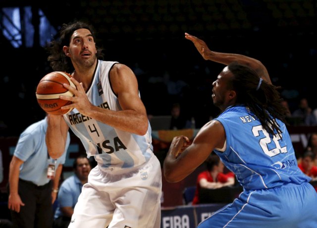 Luis Scola