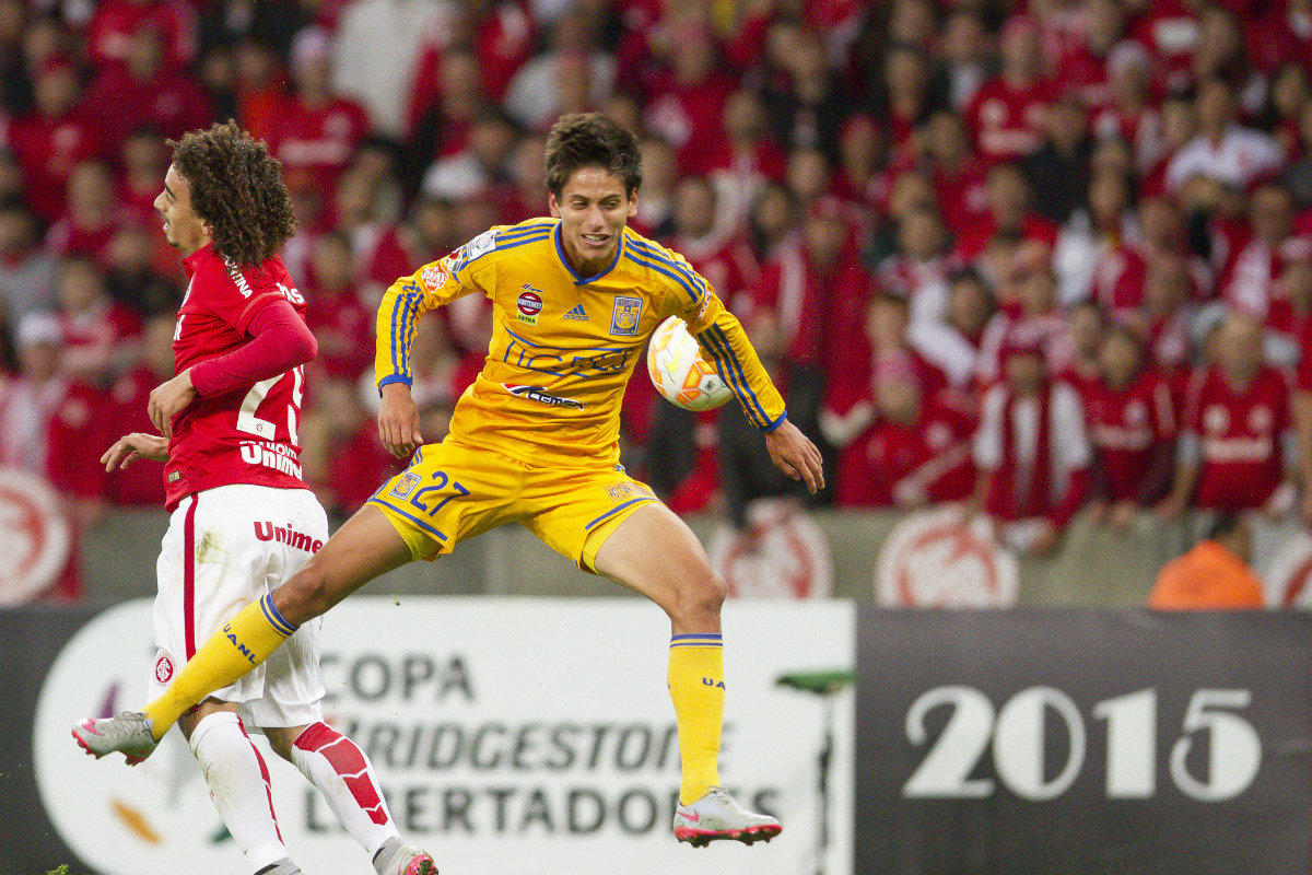 Jürgen Damm durante la semifinal de la Copa Libertadores ante Porto Alegre 