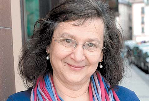 “Necesitamos un poco de silencio y el cuento lo pide”. 