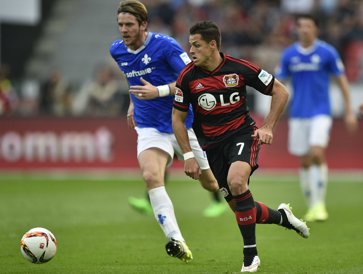 Al 57', 'Chicharito' ingresó y vivió sus primeros minutos de Bundesliga