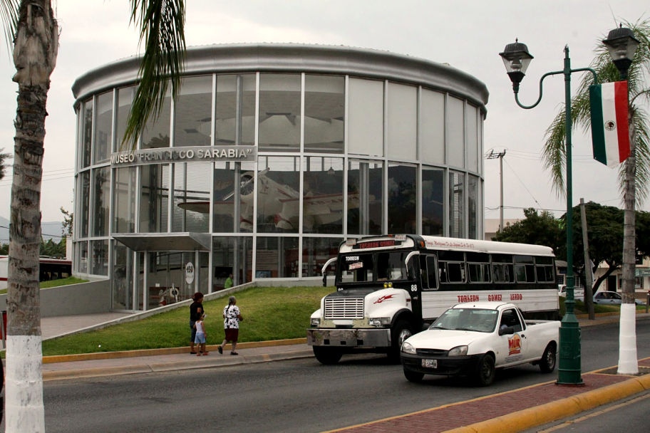 En sustitución de los vidrios se han aplicado entre 20 y 30 mil pesos.
