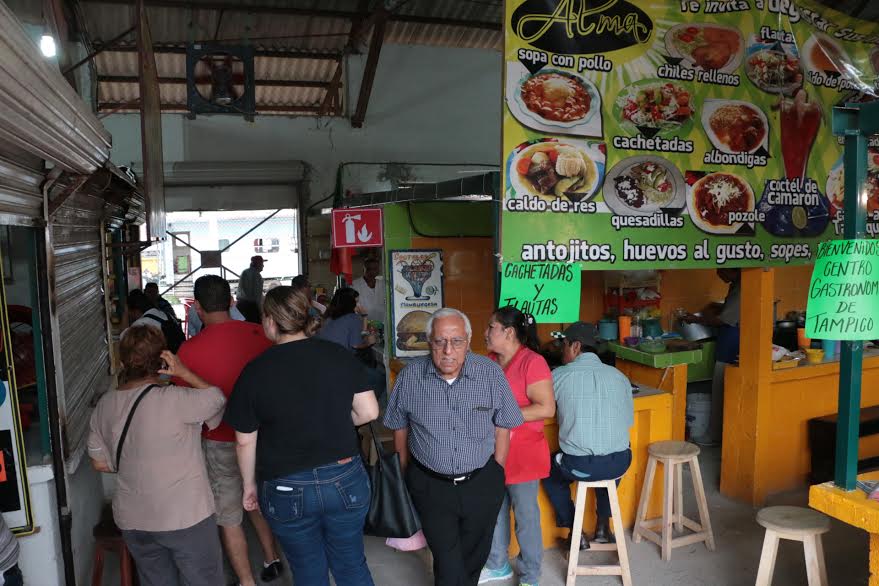 Es menos la gente que acude a los mercados provisionales.
