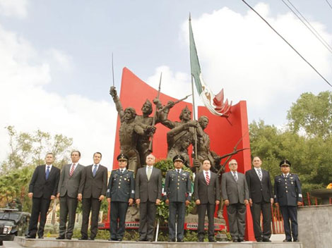La ceremonia fue realizada en el frontispicio del Parque Niños Héroes.