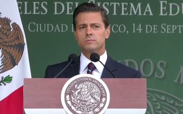 El presidente Enrique Peña Nieto en la inauguración del ciclo escolar militar. 