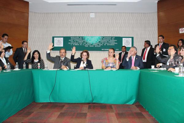 La comisión Ayotzinapa de la Cámara de Diputados fue formalmente instalada. 