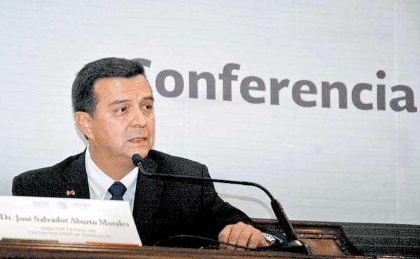 José Salvador Aburto Morales, director general del Cenatra. 