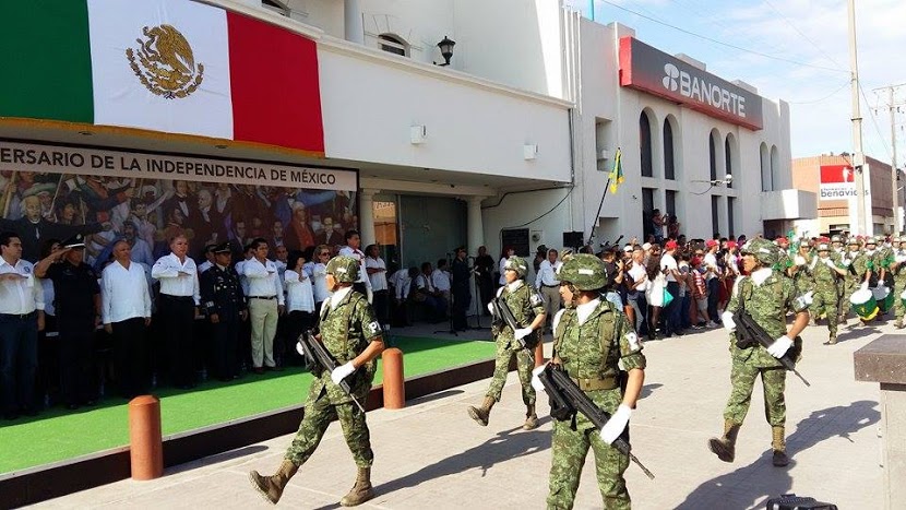 En Reynosa el alcalde Pepe Elías encabezo las celebraciones patrias.