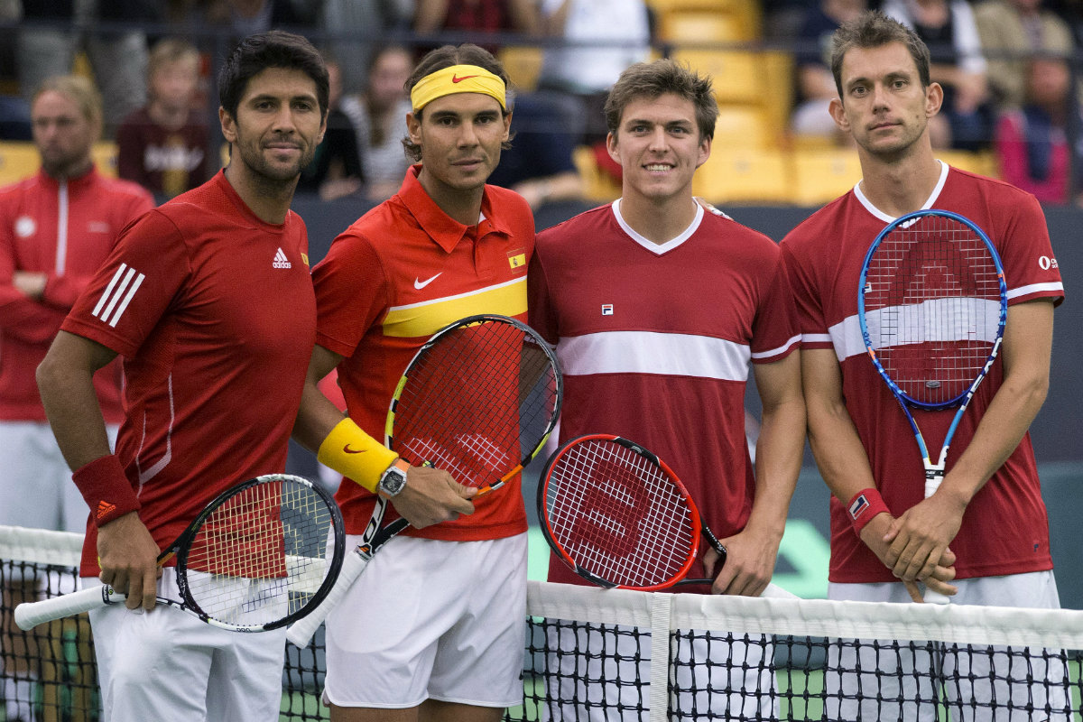 Equipo español y danés en la Copa Davis 