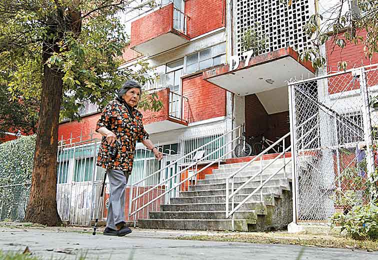 Sobreviviente del multifamiliar Juárez, colonia Roma.