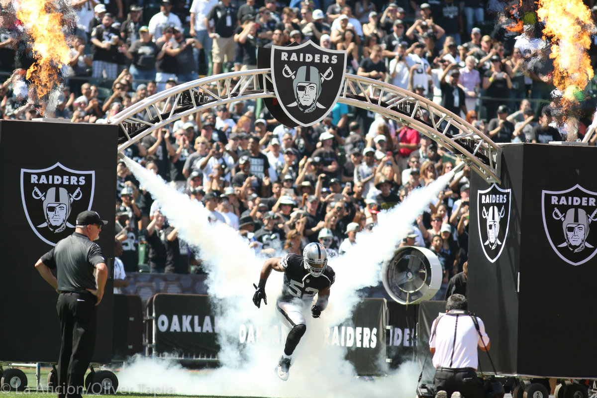Raiders derrotan 37-33 a los Ravens de Baltimore