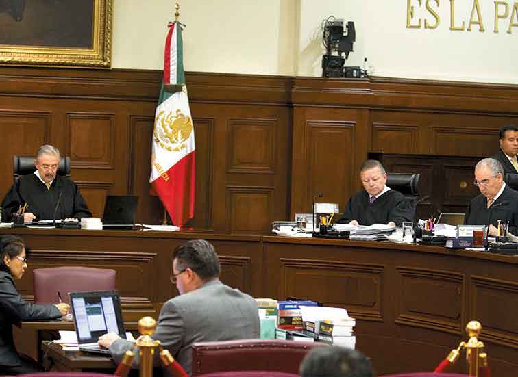 El gobierno federal busca la invalidez de esas normas locales.
