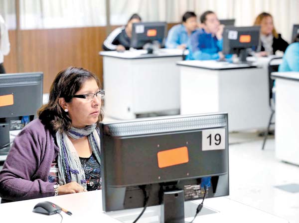 El gasto por la reforma educativa equivaldrá a 1.9% del PIB en 2016.