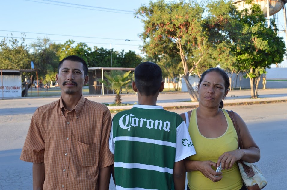 Los afectados criticaron el proceder del personal policiaco, quienes sin motivo aparente detuvieron a su hijo. 
