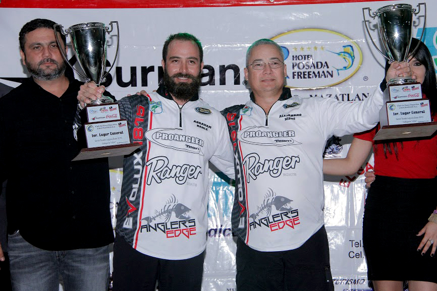 Akio Kishi y Abraham Nahle los ganadores de 2015 de Laguna Bass.