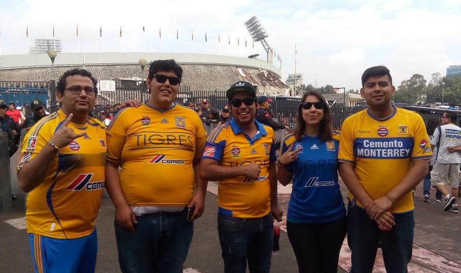 Afición tigre en CU