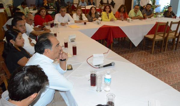 Astudillo Flores escuchó una relatoría extensa de lo que el equipo vivió la noche del 26 y madrugada del 27 de septiembre.