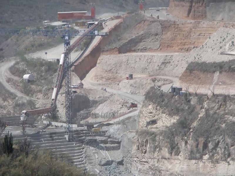 Actualmente los trabajos en la presa se encuentran detenidos