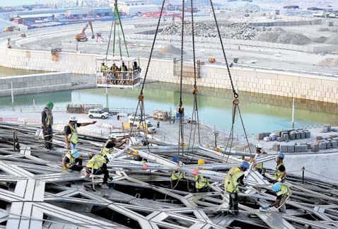 El recubrimiento exterior está compuesto de 4 mil 481 estrellas.