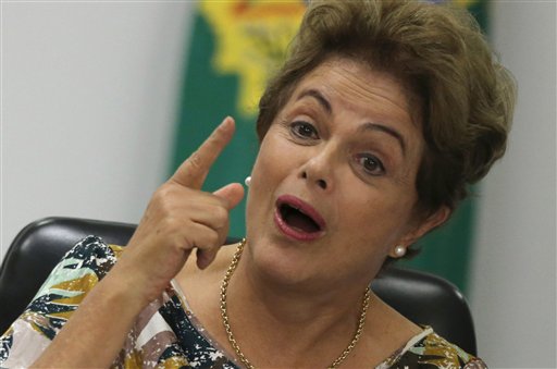 Dilma Rousseff, durante un encuentro con organizaciones que defienden los derechos de personas sin techo, en el palacio de Planalto, en Brasilia