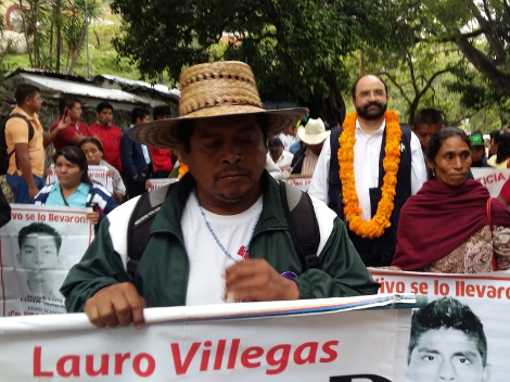 Representantes de la Comisión Interamericana de Derechos Humanos recorrieron instalaciones de la Normal Rural Raúl Isidro Burgos, a fin de conocer las
