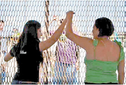 Las comunidades resisten la separación.