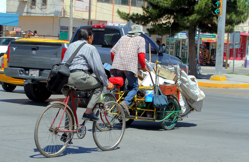La 'pelea' de las bicis y los coches.