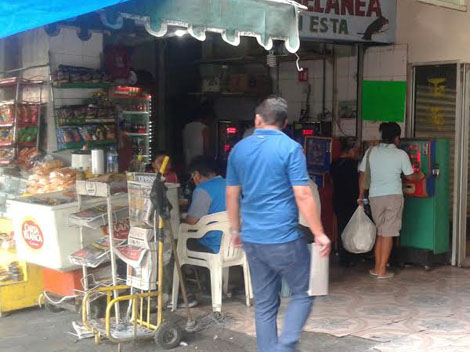 Son alrededor de 25 aparatos los que se encontraron en distintos locales del mercado.