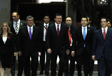 Miguel Ángel Osorio Chong acudió en representación del Presidente. 