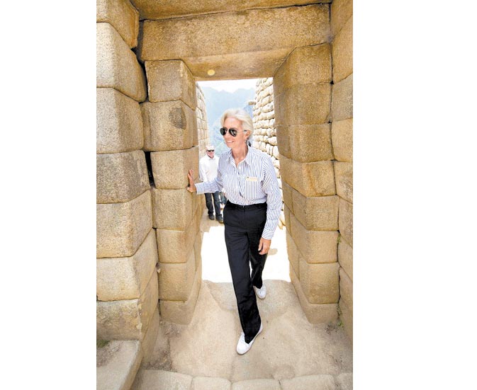 Lagarde, jefa del FMI, en Cusco.