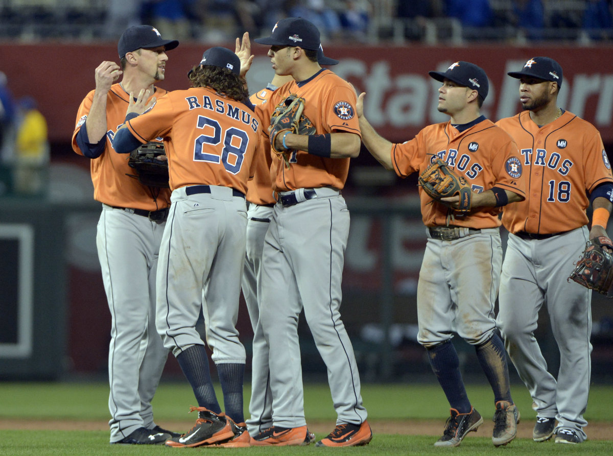 Houston toma la delantera en la Serie Divisional