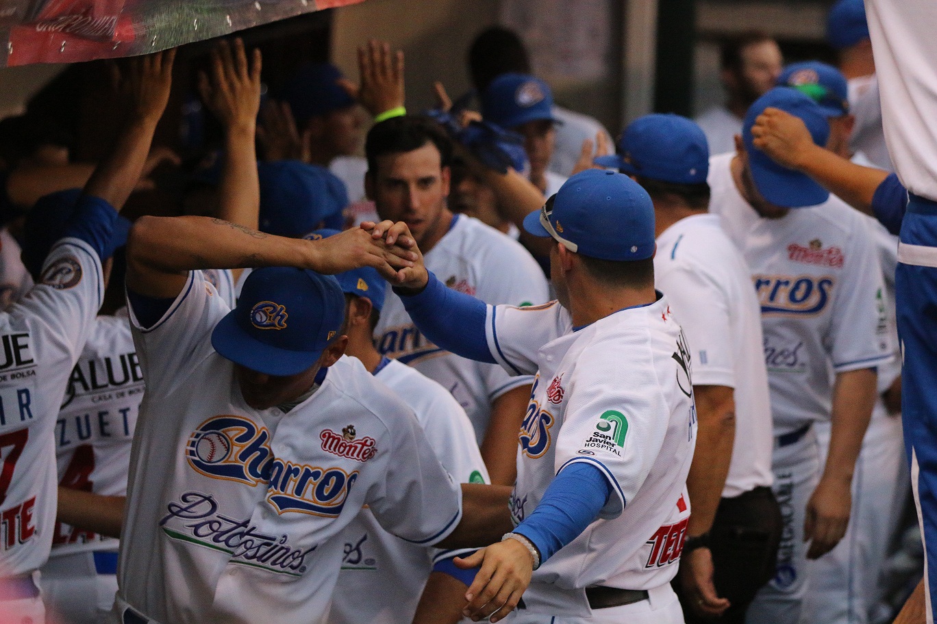 Los Charros de Jalisco derrotaron a los Tomateros de Culiacán por 6 carreras a 4