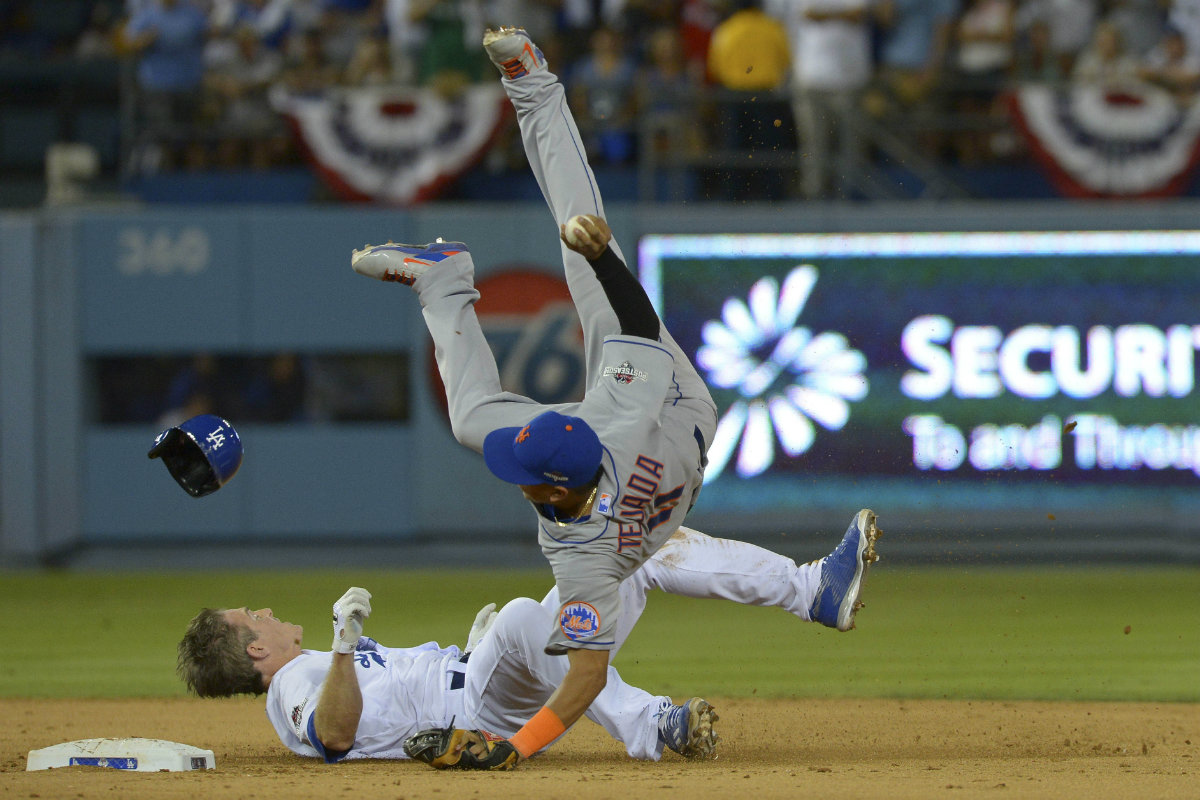 Entrada de Chase Utley sobre Rubén Tejada 