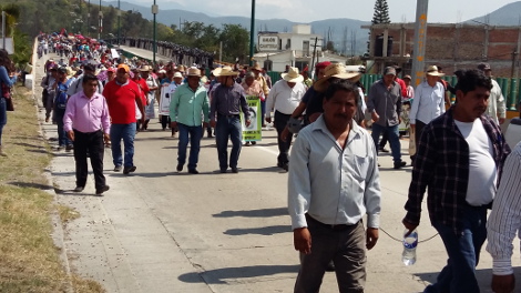 Los maestro se retiraron después de tres horas.