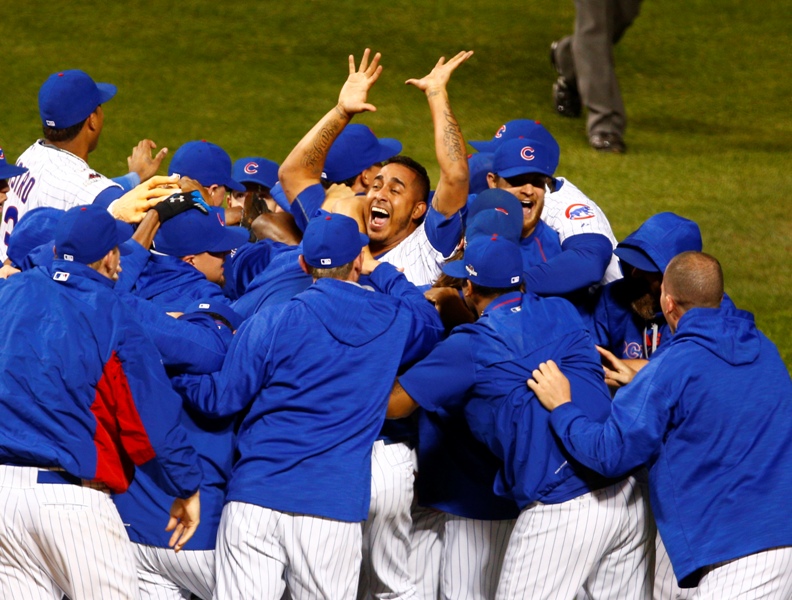 Los jugadores de Chicago celebran el triunfo 