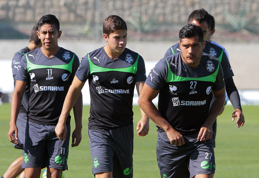 Néstor Calderón podría reaparecer contra Veracruz. 