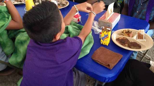Los niños nacidos en Estados Unidos, de padres mexicanos, recibirán su doble nacionalidad.