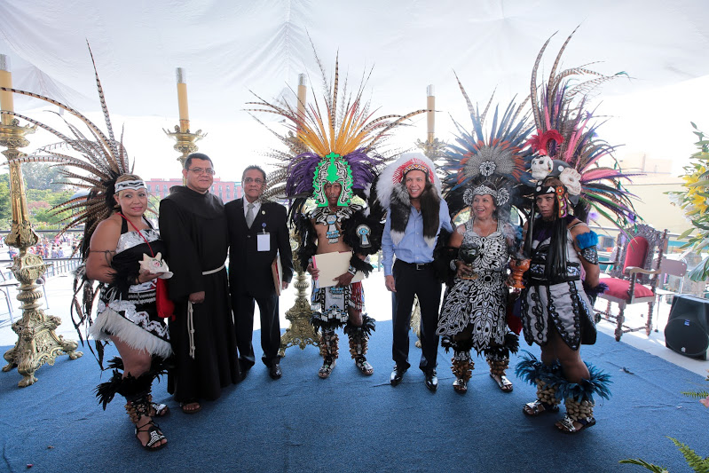 Reconocen a danzantes de la Romería