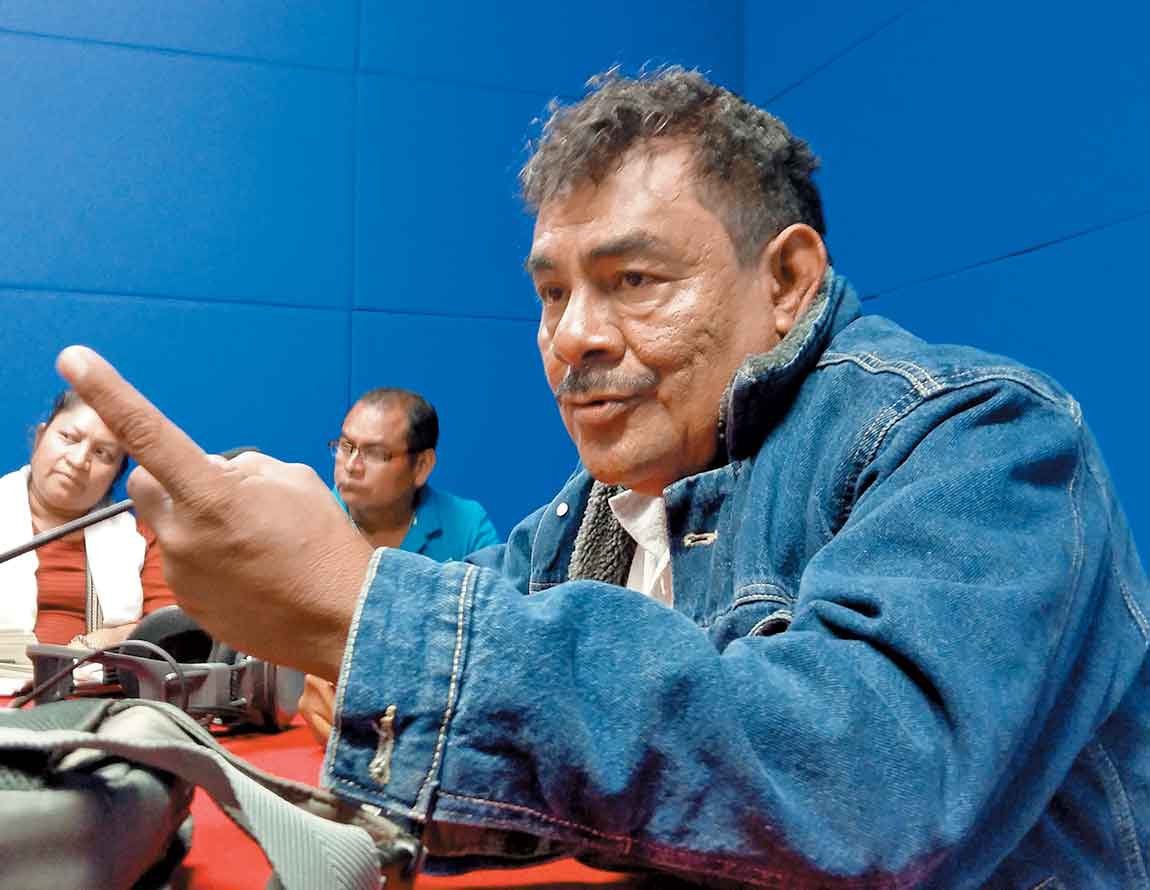 El representante de los padres encabezó la toma de emisoras de radio en Chilpancingo y Tixtla.
