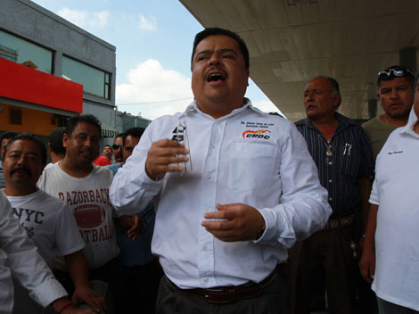 Alberto Serna de León solicitó al gobernador les ceda el edificio de la central obrera. 