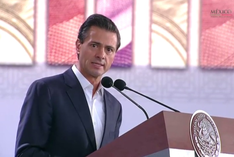 El presidente Enrique Peña Nieto en el 90 Aniversario del Banco de México y puesta en circulación de la moneda conmemorativa de 20 pesos alusiva al Ce