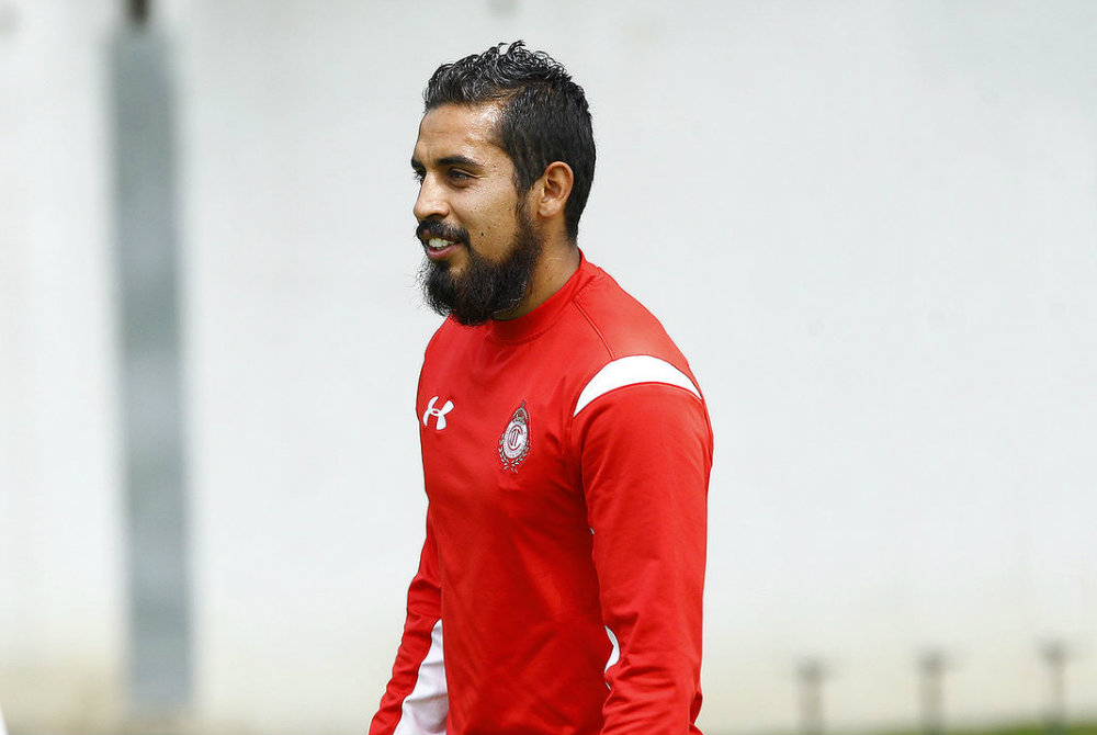 El lateral Oscar Rojas 