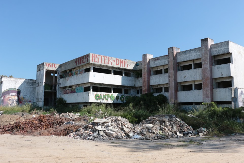 Edificio de ex hospital naturista de playa Miramar en Ciudad Madero.