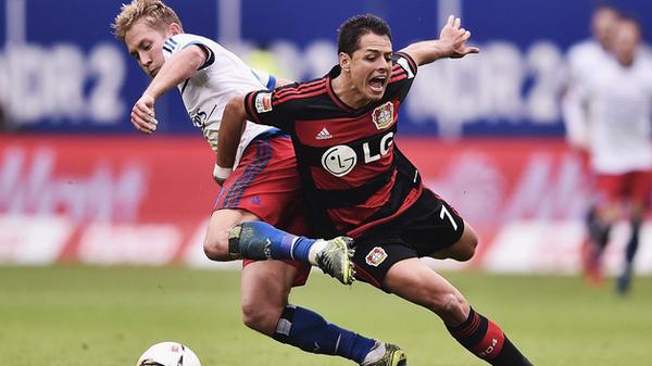 'Chicharito' jugó los 90 minutos en el empate ante el Hamburgo