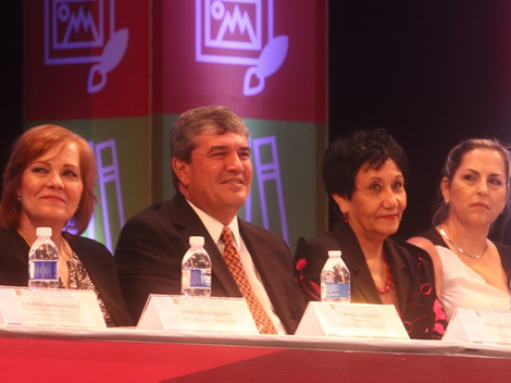 En representación del Estado, acudió el secretario, Manuel González. 
