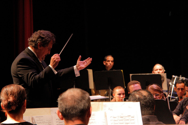 Ramón Shade, director de la Camerata de Coahuila recordó con cariño a Tina.