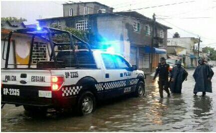 Las lluvias han provocado daños en Veracruz y Quintana Roo principalmente.
