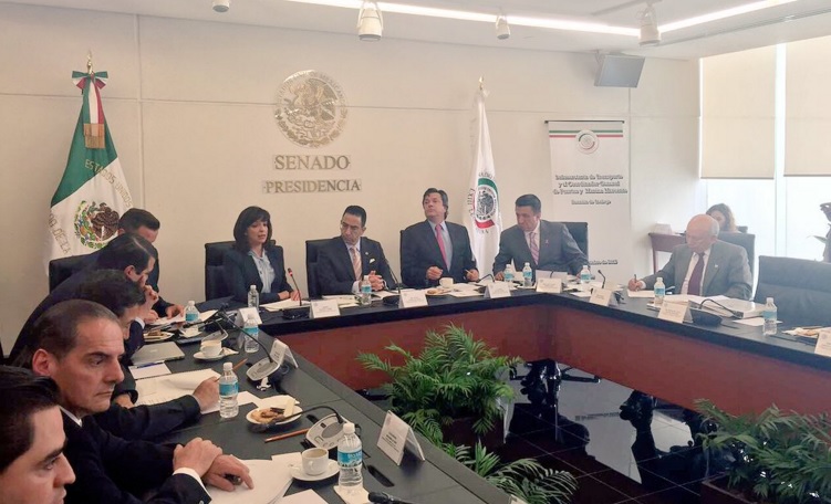 Reunión de Trabajo de la Comisión de Comunicaciones del Senado de la República.