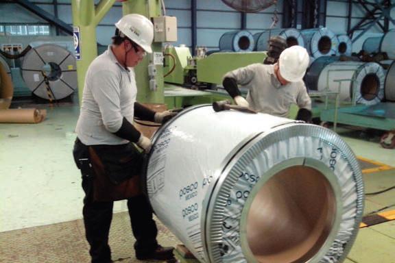 Trabajadores en industrias.