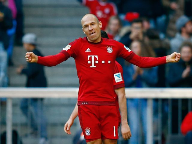 Arjen Robben volvió al cuadro titular de Pep Guardiola