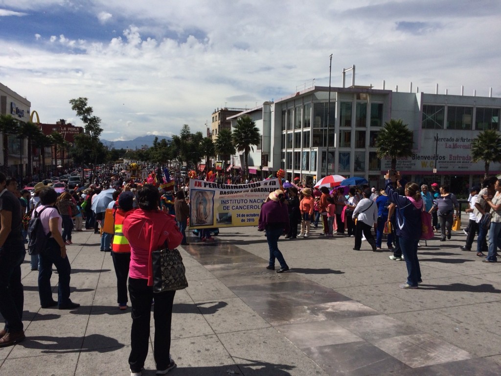 Los asistentes a la peregrinación aseguraron que ésta ayuda a fortalecer a la comunidad del Incan.